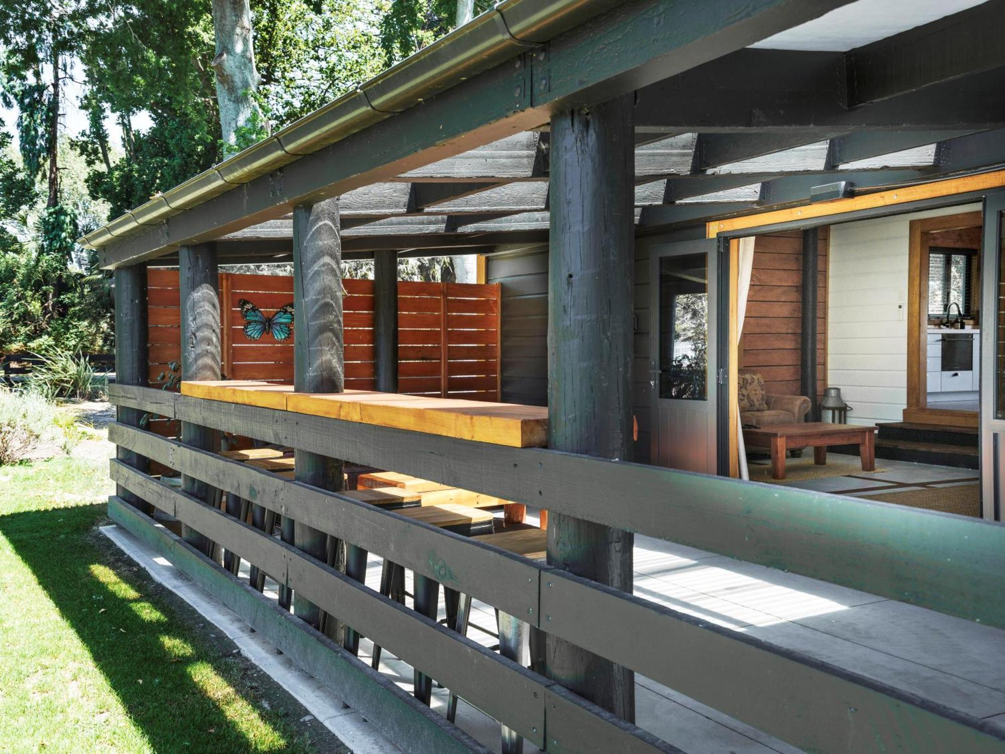 Black Cottage Boutique Acommodation Havelock North Exterior photo